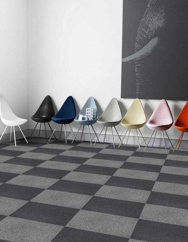 Level Loop Tufting Machine